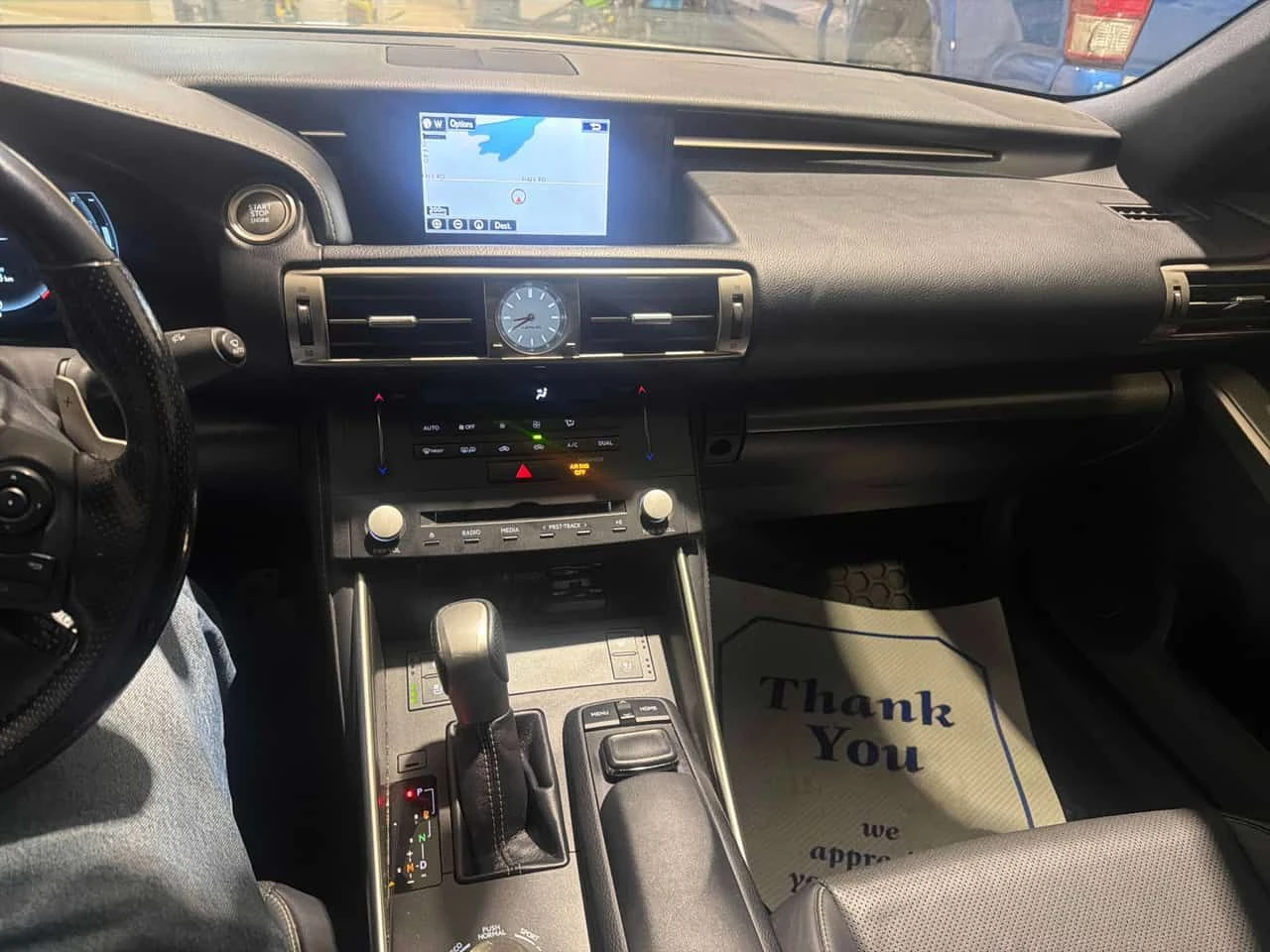Lexus IS 300 F SPORT/AWD/ОБДУХ/ШИБЕДАХ/КЛИП/CARFAX/ФИНАНСИРАНЕ, снимка 9 - Автомобили и джипове - 54769752