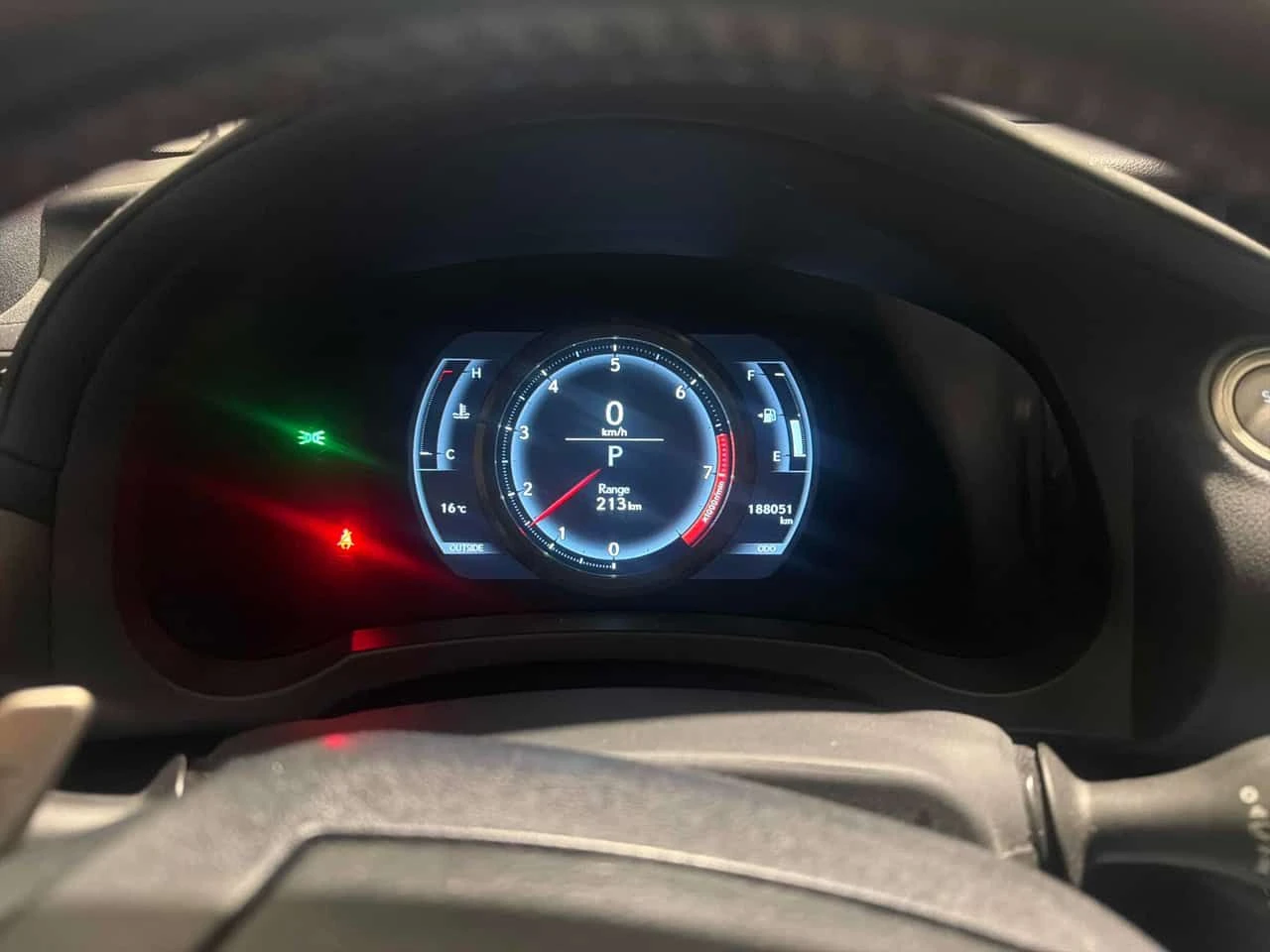 Lexus IS 300 F SPORT/AWD/ОБДУХ/ШИБЕДАХ/КЛИП/CARFAX/ФИНАНСИРАНЕ, снимка 8 - Автомобили и джипове - 54769752