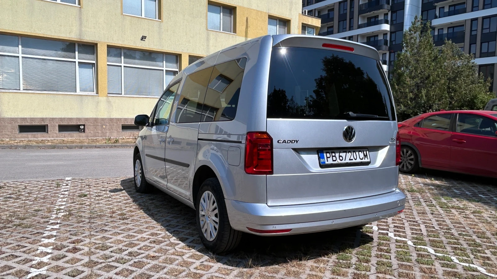 VW Caddy, снимка 5 - Автомобили и джипове - 55785710