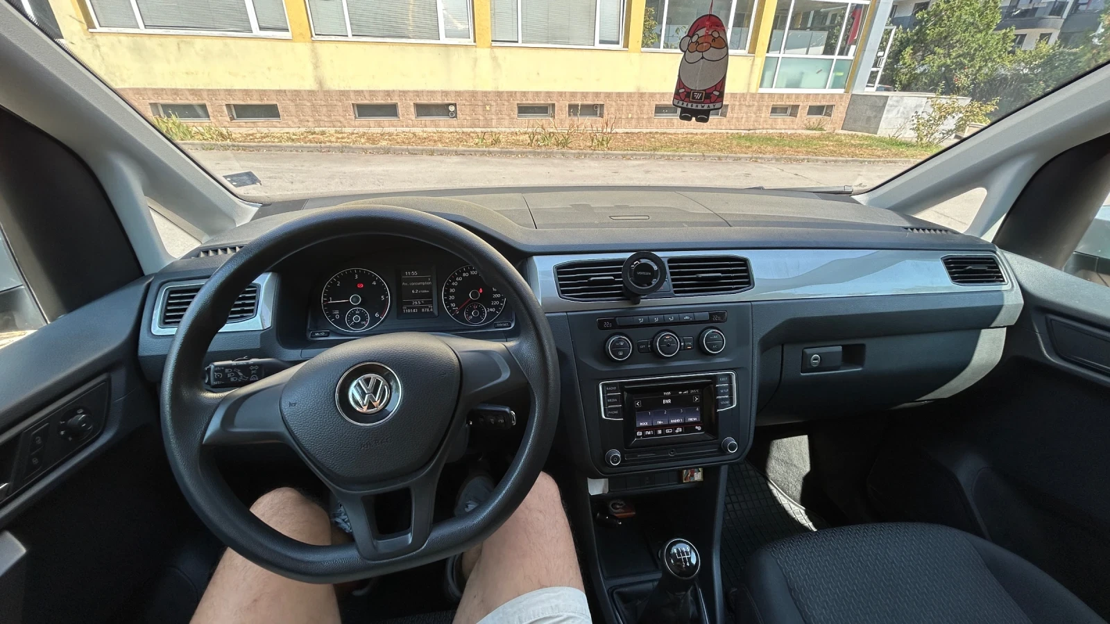 VW Caddy, снимка 9 - Автомобили и джипове - 55785710