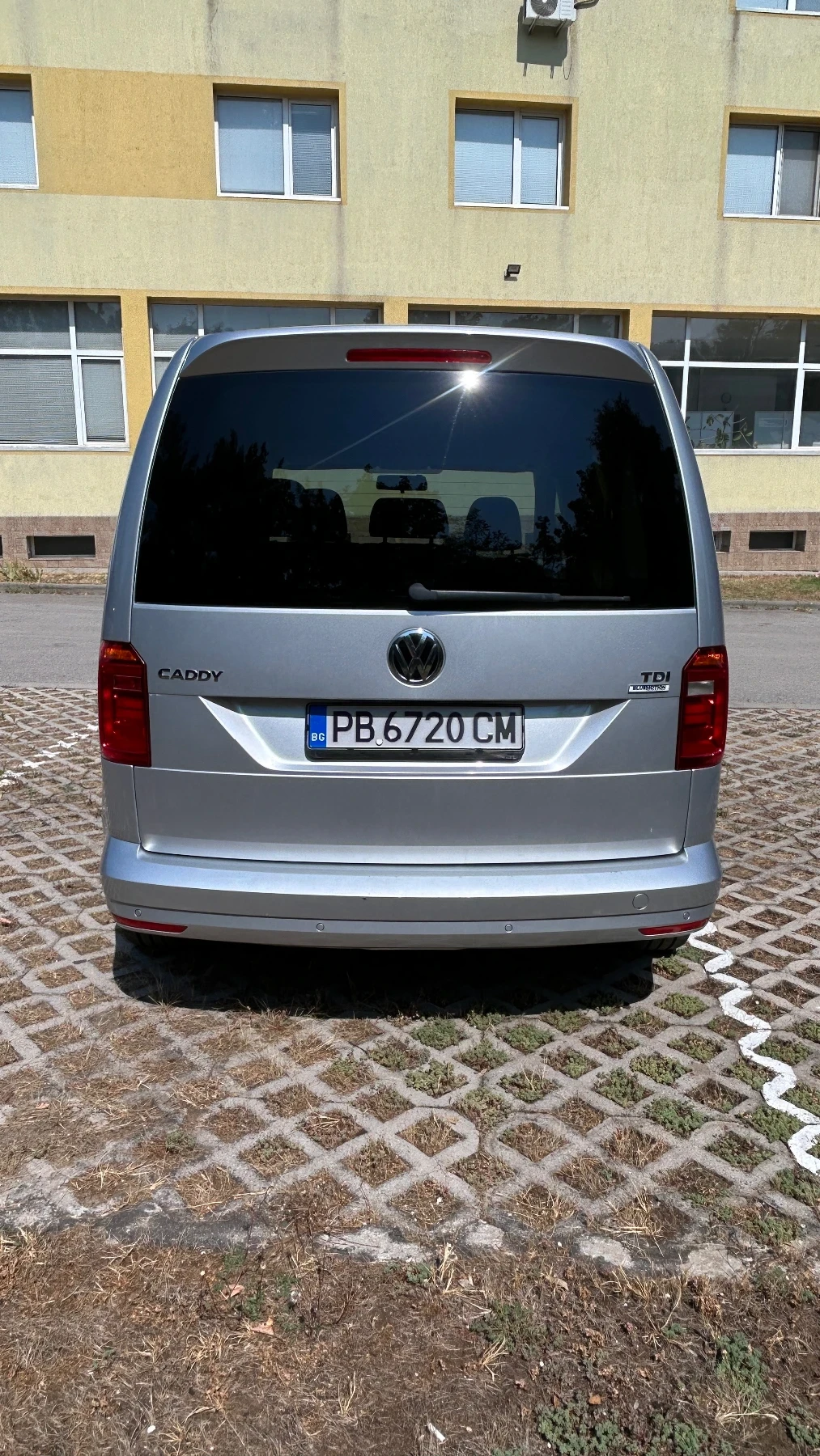 VW Caddy, снимка 6 - Автомобили и джипове - 55785710