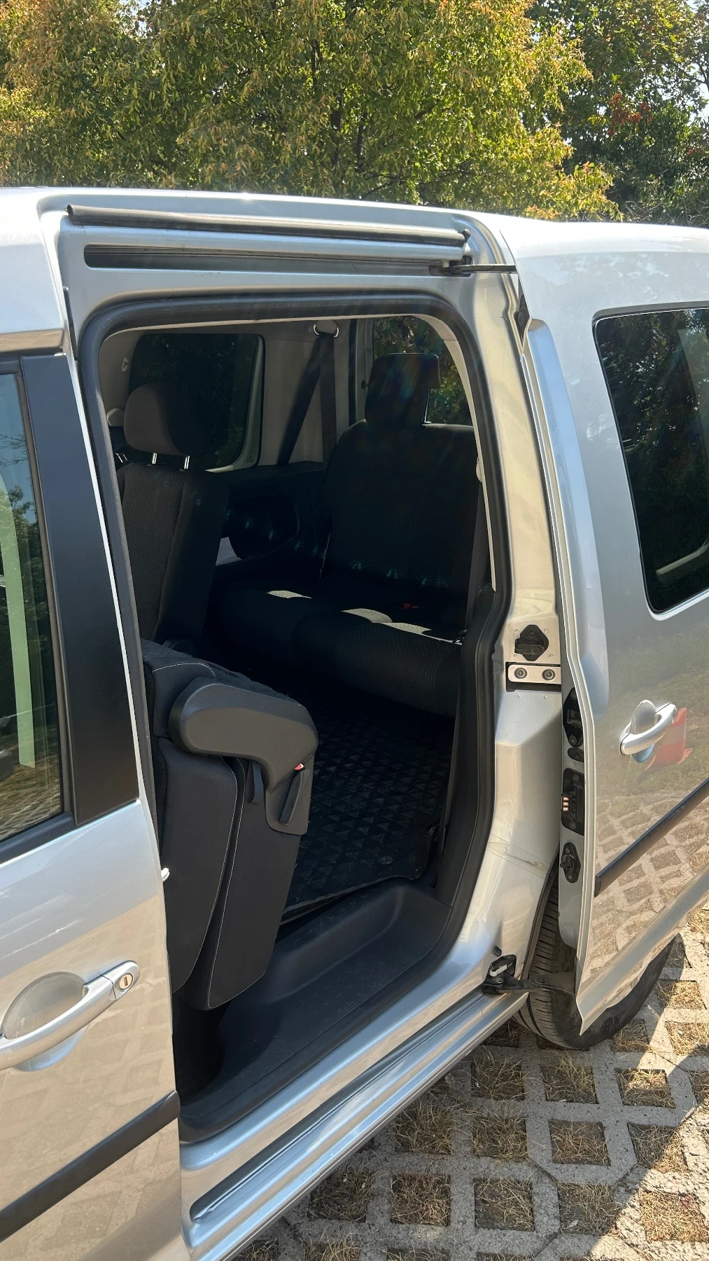 VW Caddy, снимка 8 - Автомобили и джипове - 55785710