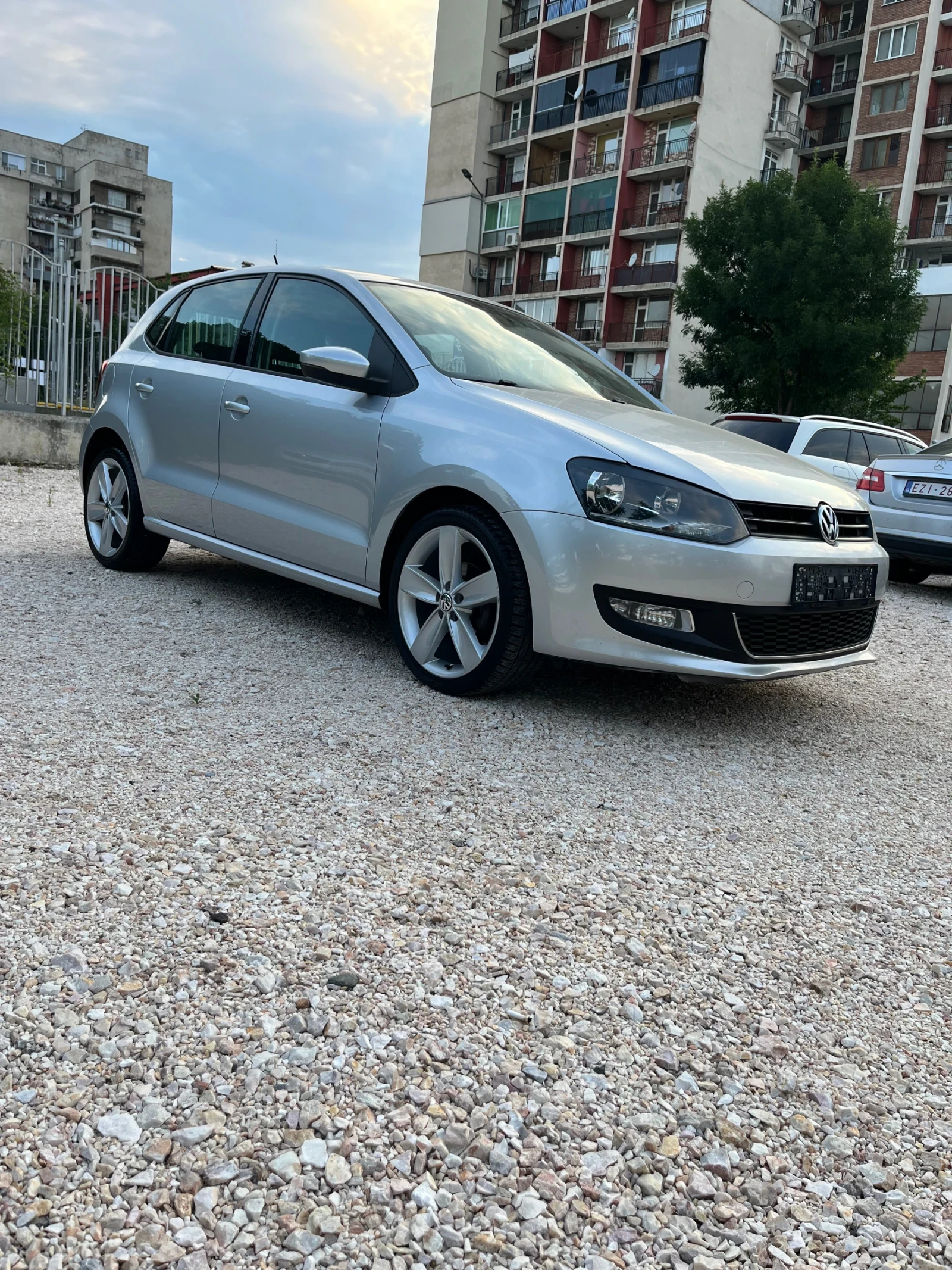 VW Polo 1.6 , снимка 2 - Автомобили и джипове - 55050083