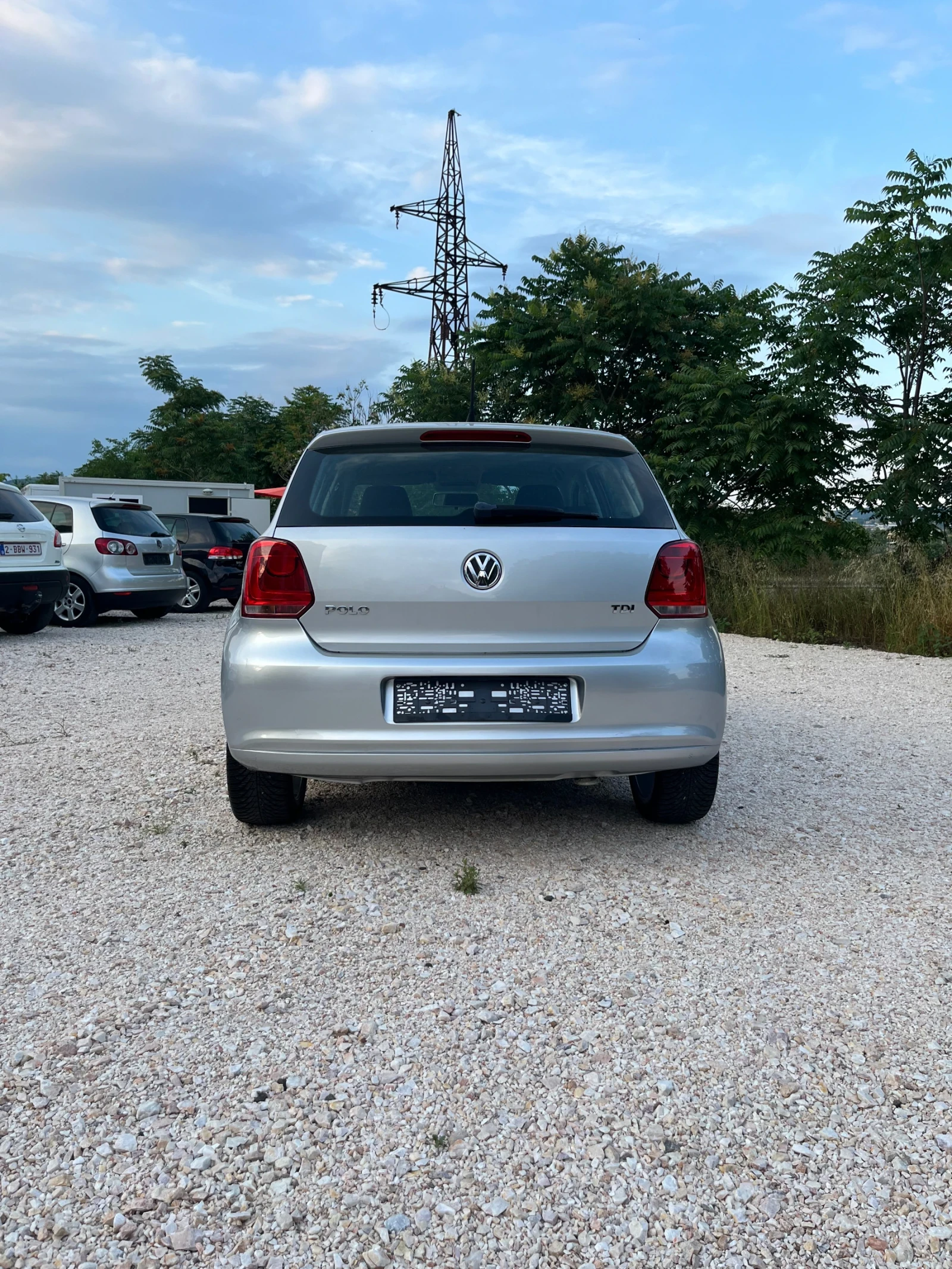 VW Polo 1.6 , снимка 8 - Автомобили и джипове - 55050083