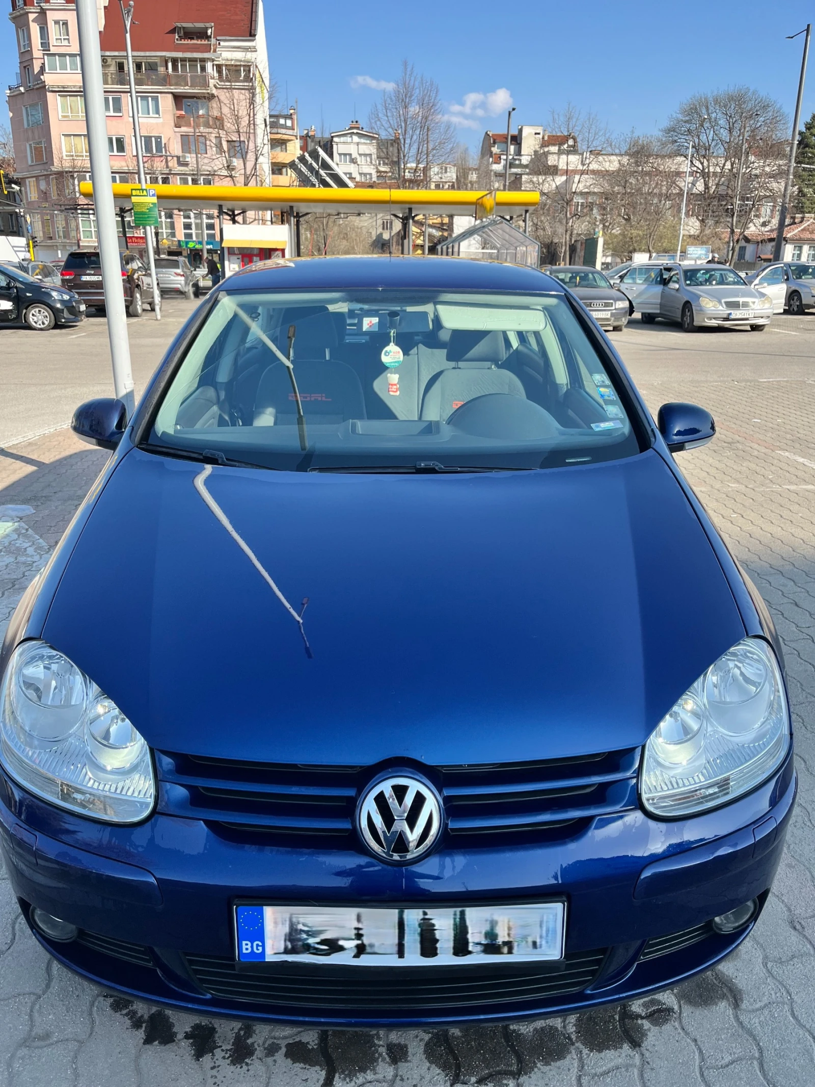 VW Golf