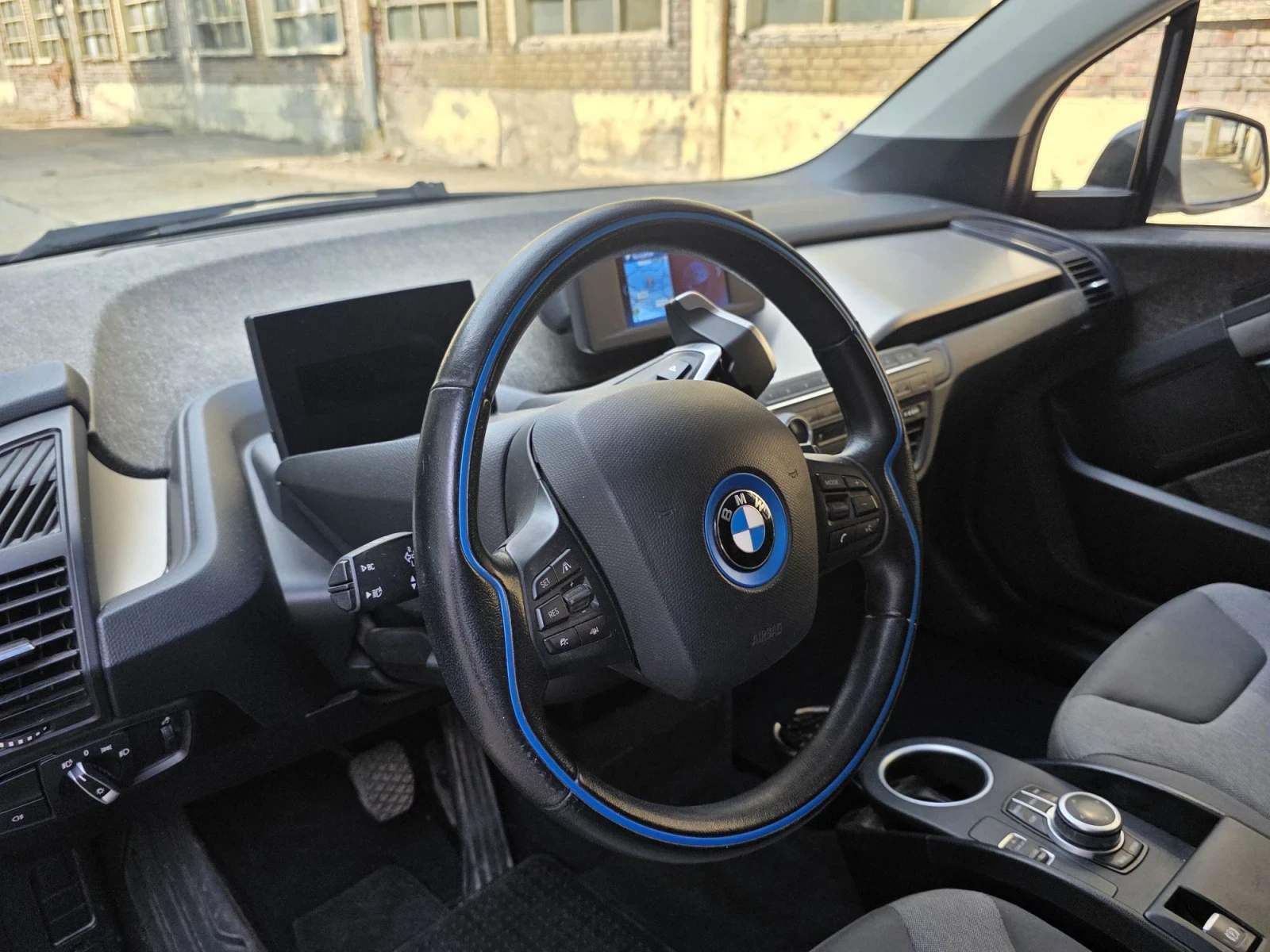 BMW i3 120ah, 42kw, LED, ЩВЕЙЦАРИЯ, Панорама, снимка 13 - Автомобили и джипове - 55962805