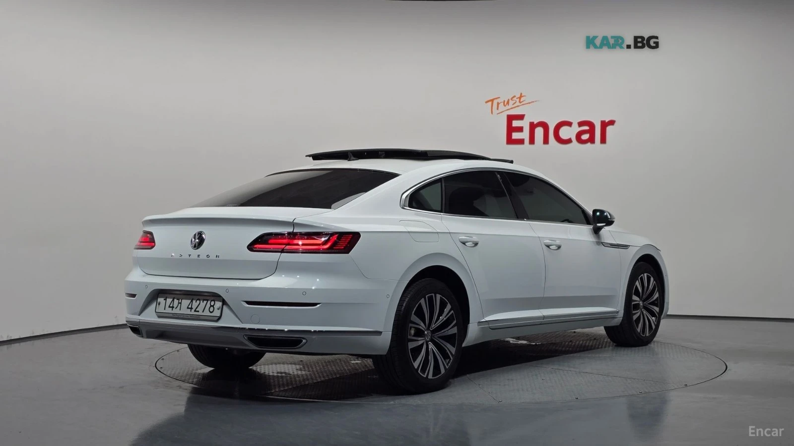 VW Arteon PREMIUM* 2.0TDI* DISTRONIC* ОБДУХ* ПОДГРЕВ* МАСАЖИ, снимка 3 - Автомобили и джипове - 55990247