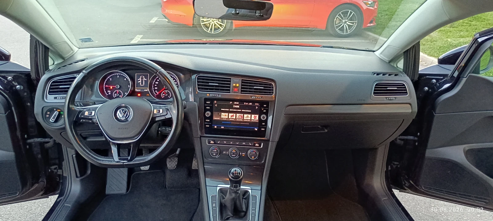 VW Golf 2.0TDI, снимка 9 - Автомобили и джипове - 56270698