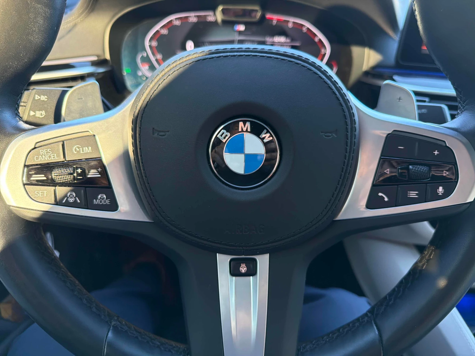BMW 540 * 540i xDrive * CARFAX * БЕЗ ПЪРВОНАЧАЛНА ВНОСКА, снимка 12 - Автомобили и джипове - 56123816