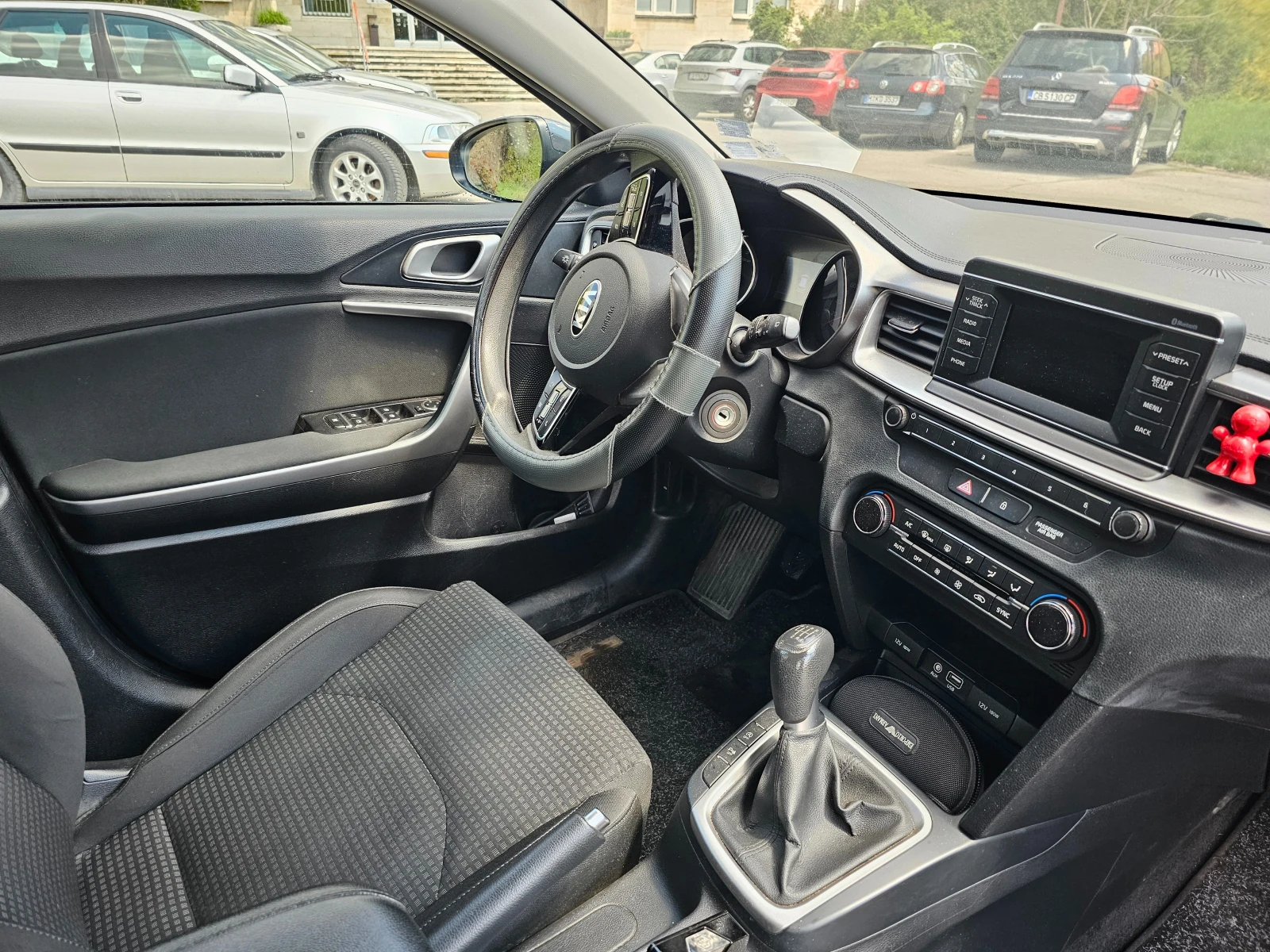 Kia Ceed, снимка 6 - Автомобили и джипове - 56191843