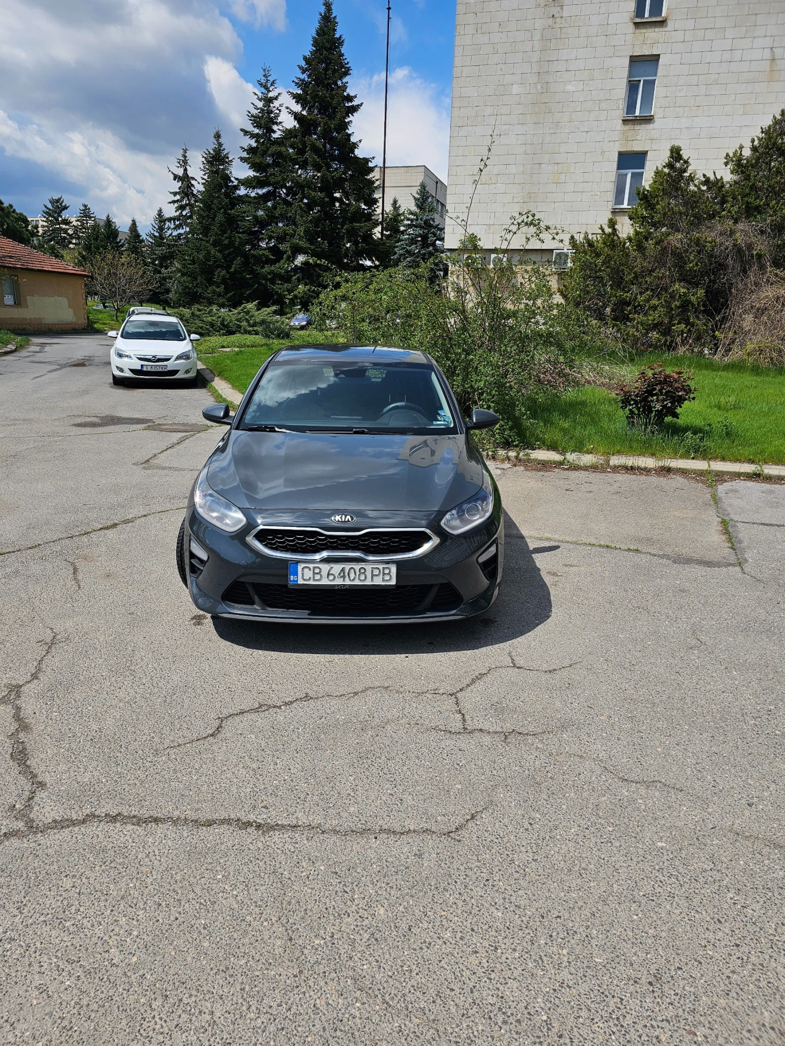 Kia Ceed, снимка 2 - Автомобили и джипове - 56191843