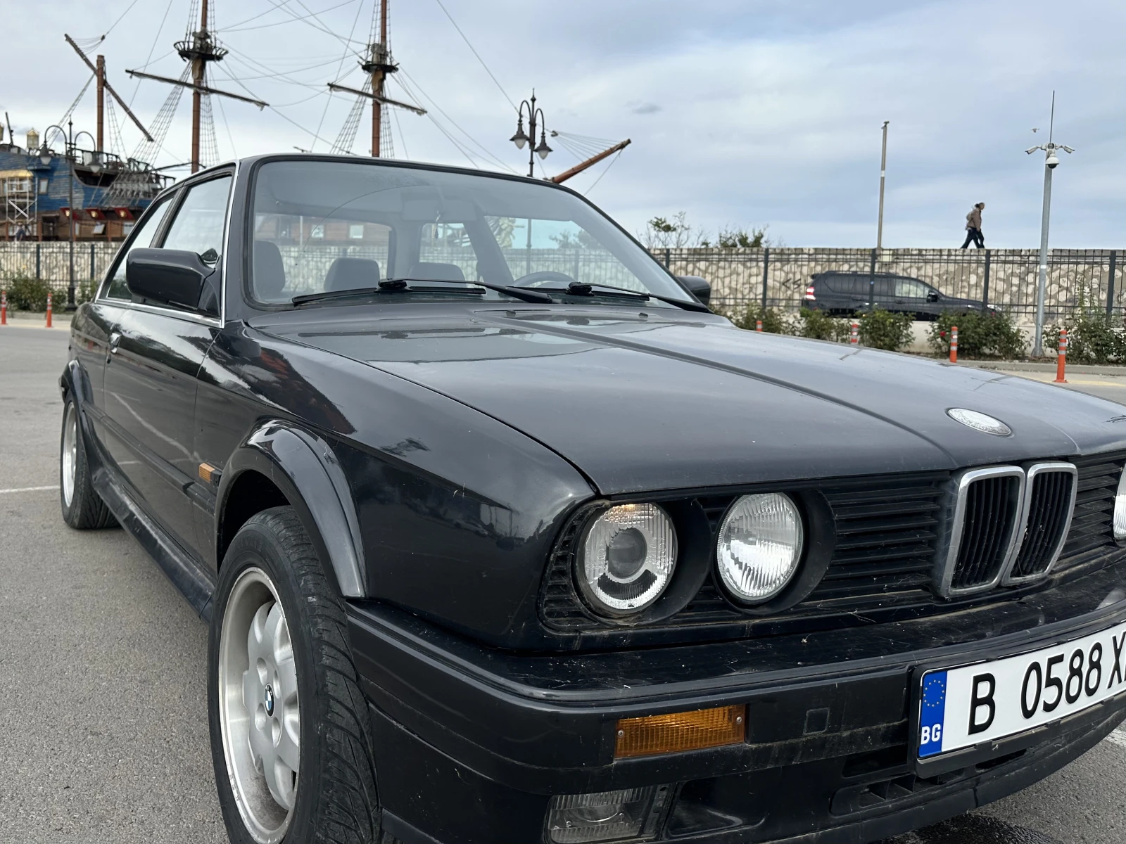 BMW 325 ix e30, снимка 2 - Автомобили и джипове - 56232583