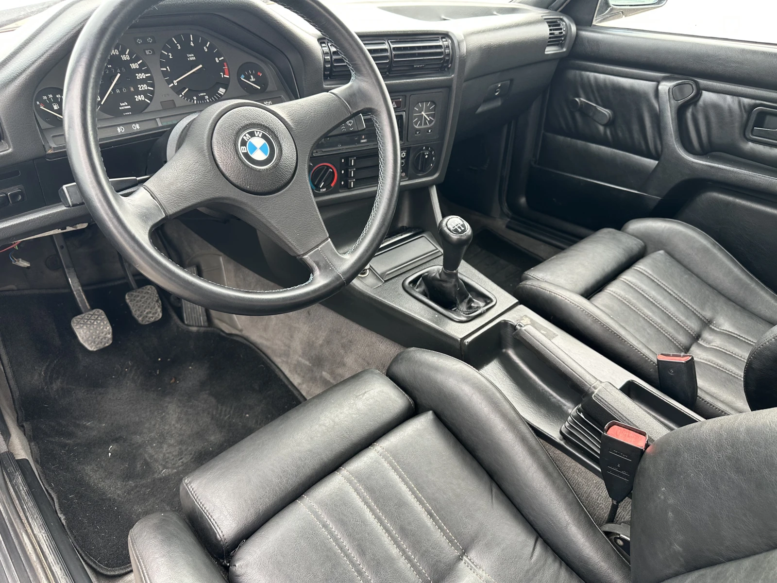 BMW 325 ix e30, снимка 3 - Автомобили и джипове - 56232583