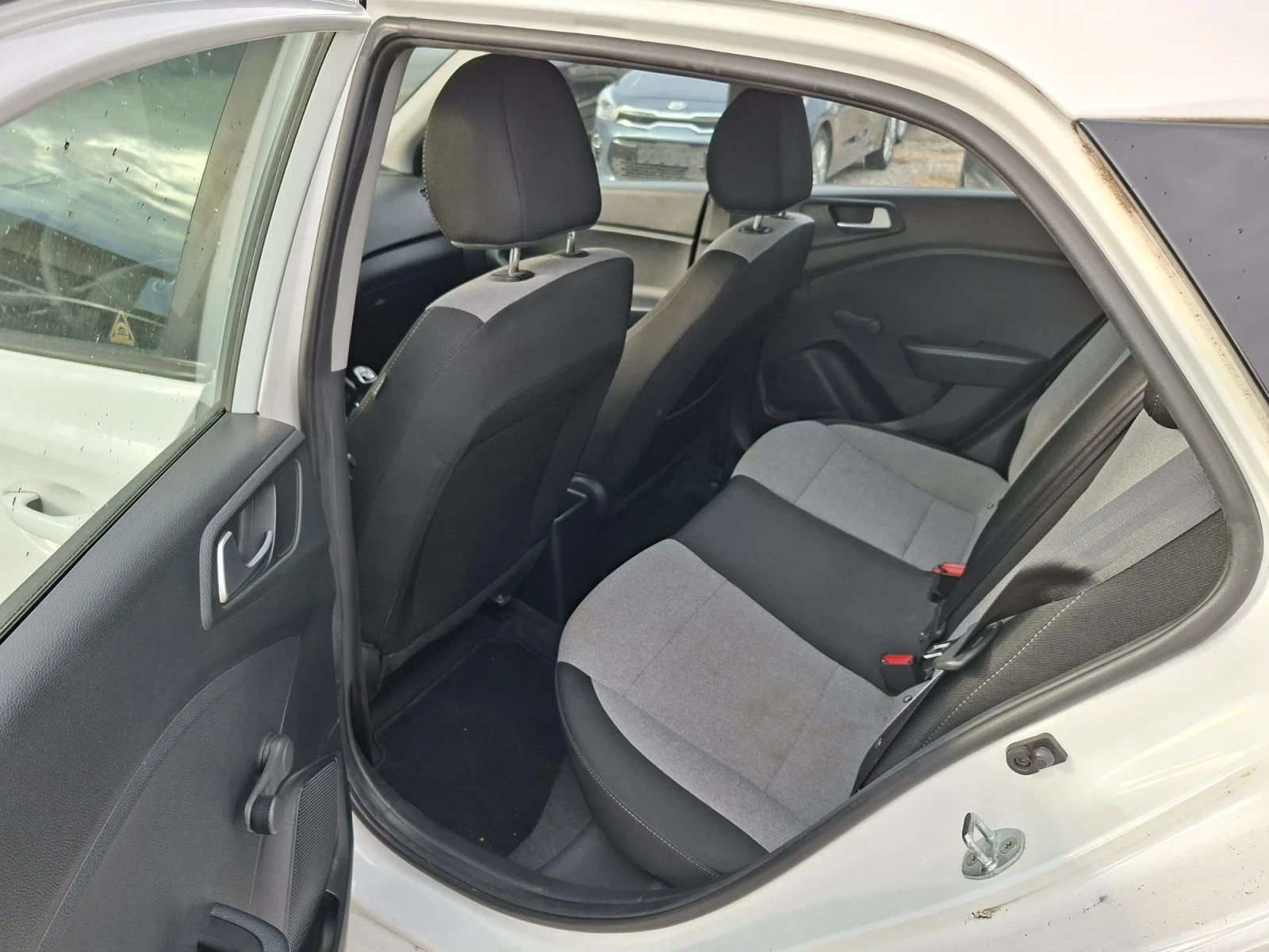 Hyundai I20, снимка 11 - Автомобили и джипове - 56265740