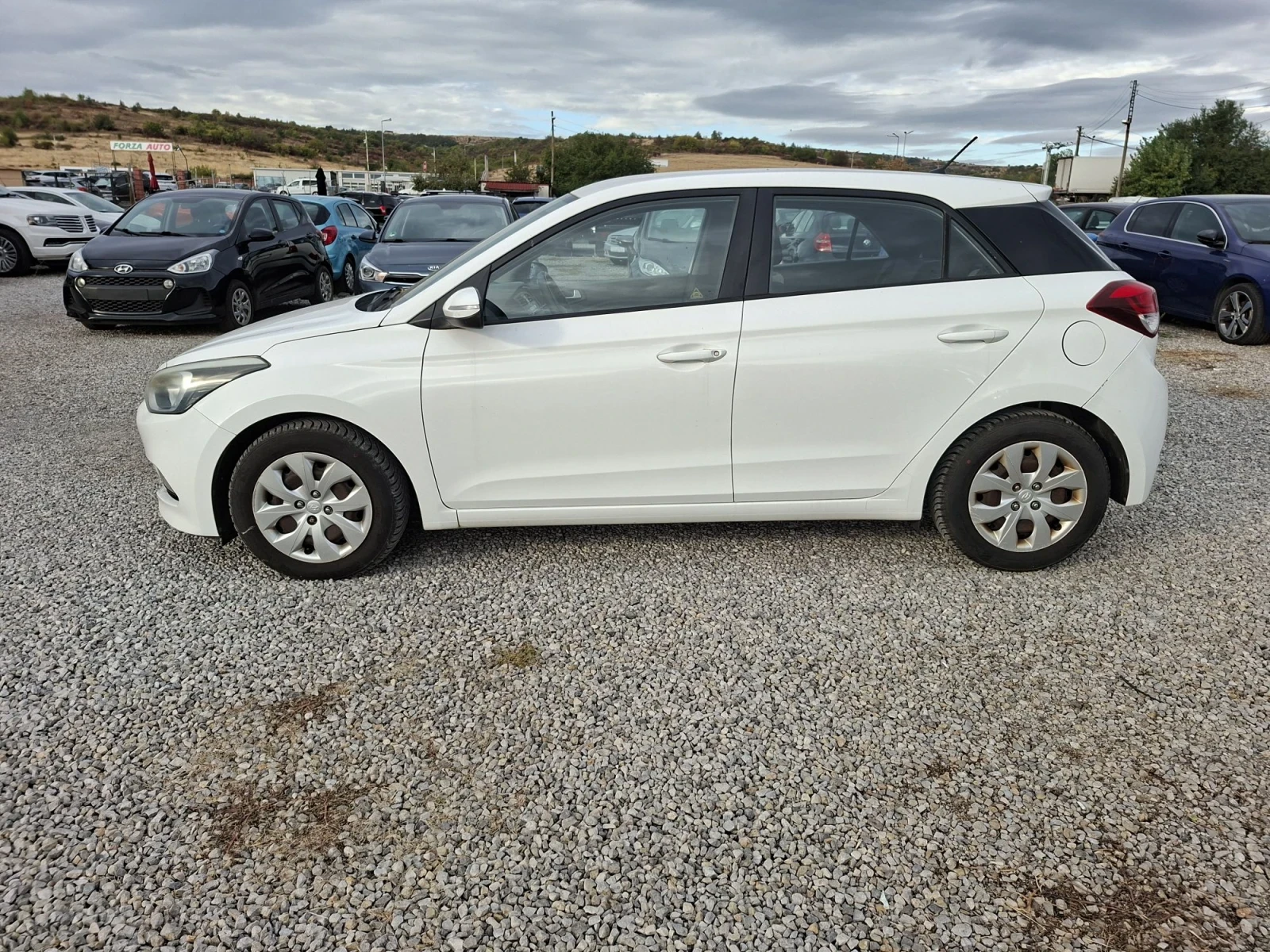 Hyundai I20, снимка 6 - Автомобили и джипове - 56265740
