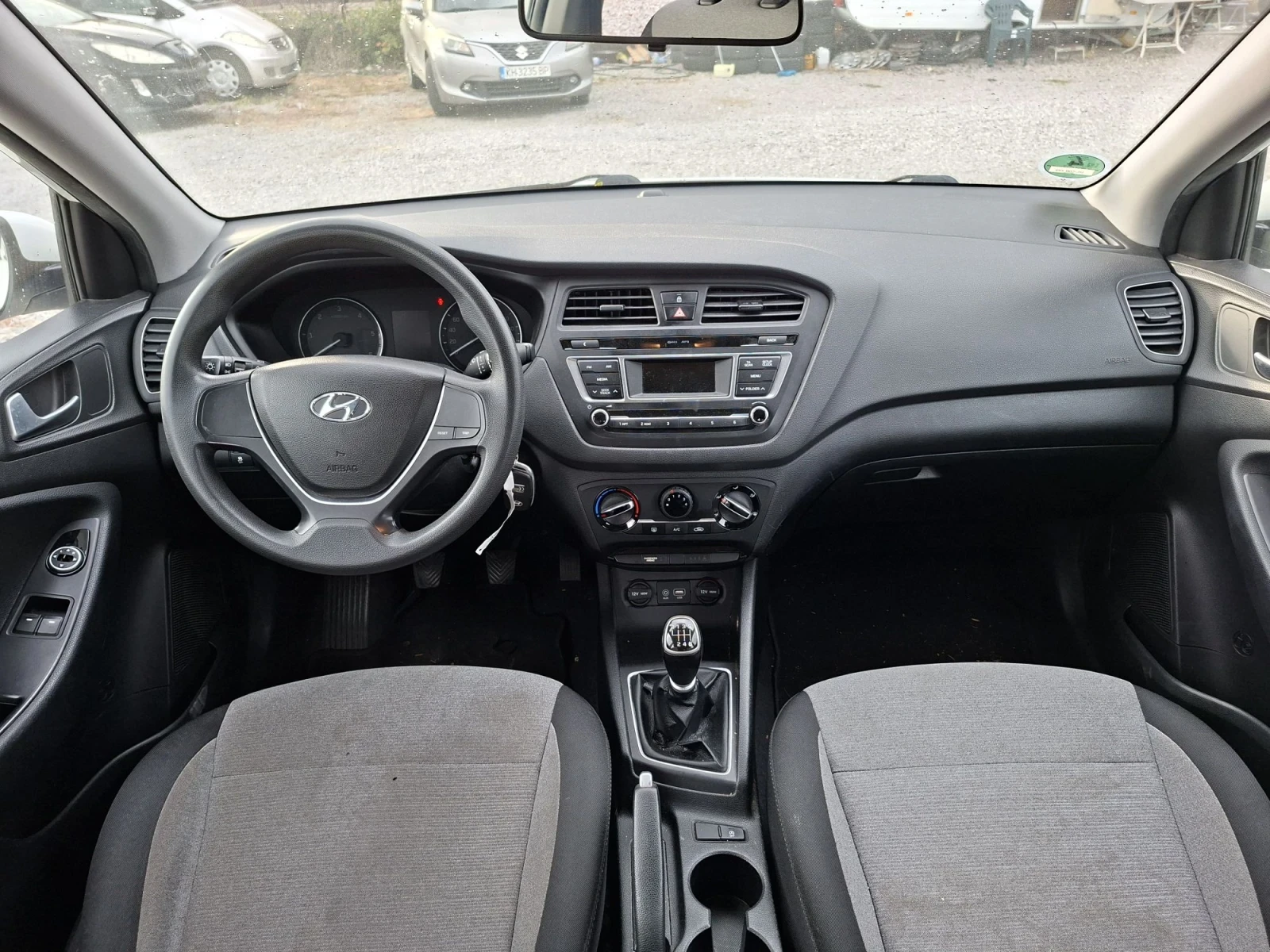 Hyundai I20, снимка 12 - Автомобили и джипове - 56265740