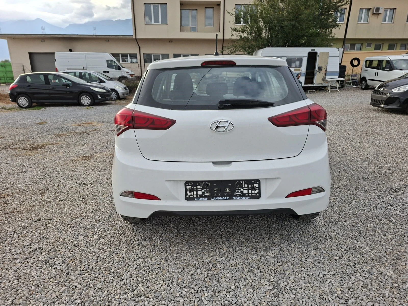 Hyundai I20, снимка 8 - Автомобили и джипове - 56265740