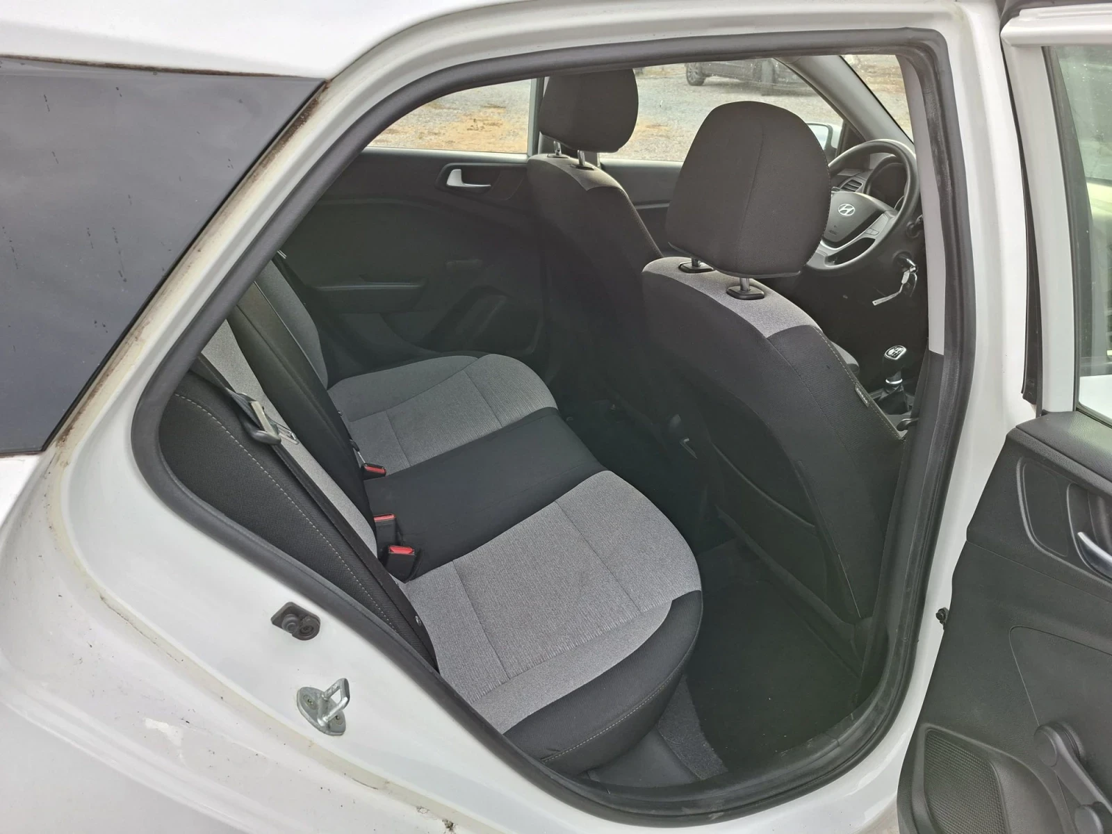 Hyundai I20, снимка 10 - Автомобили и джипове - 56265740