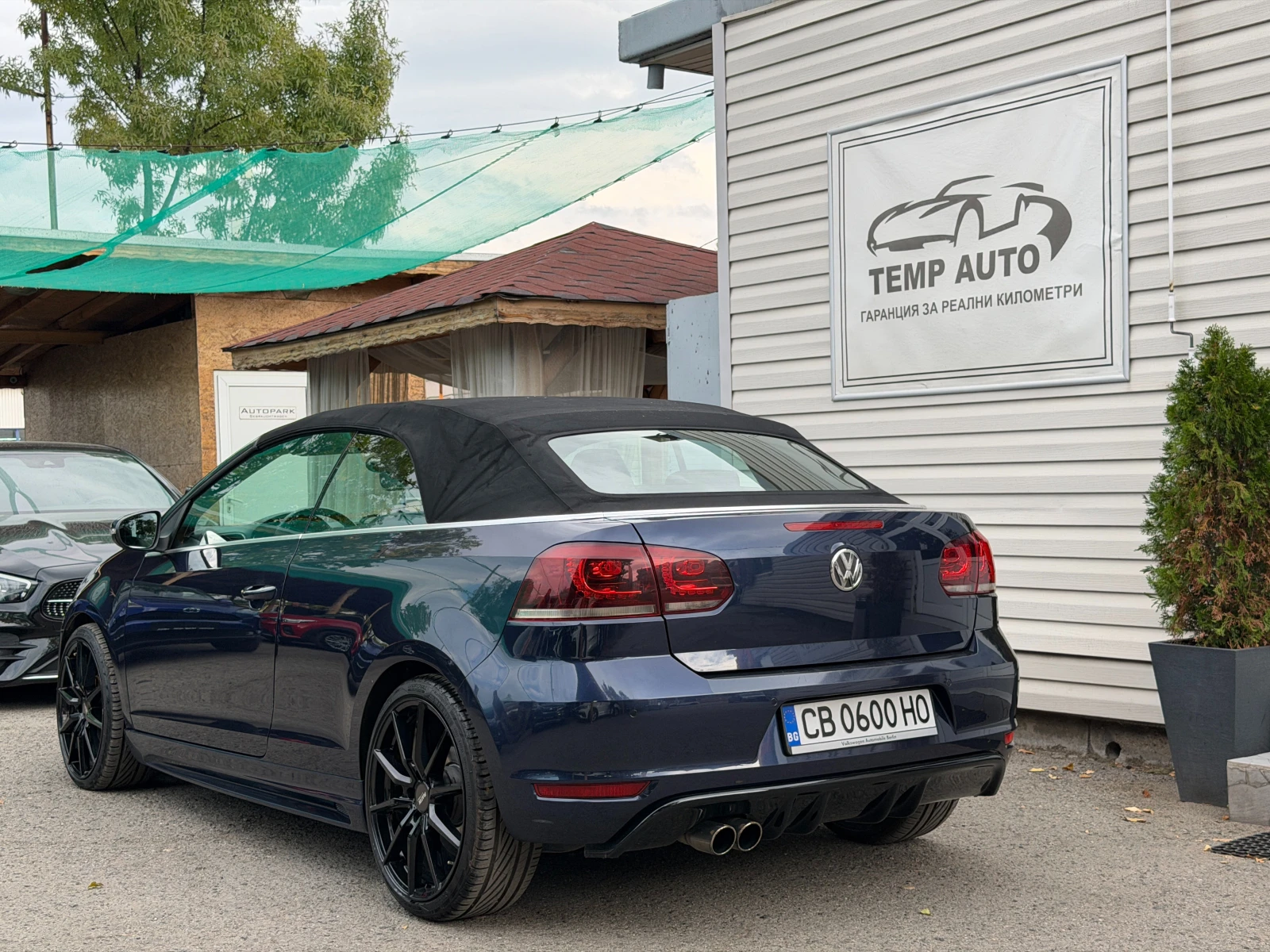 VW Golf VI Cabriolet 2.0 TDI Highline, снимка 4 - Автомобили и джипове - 56326281