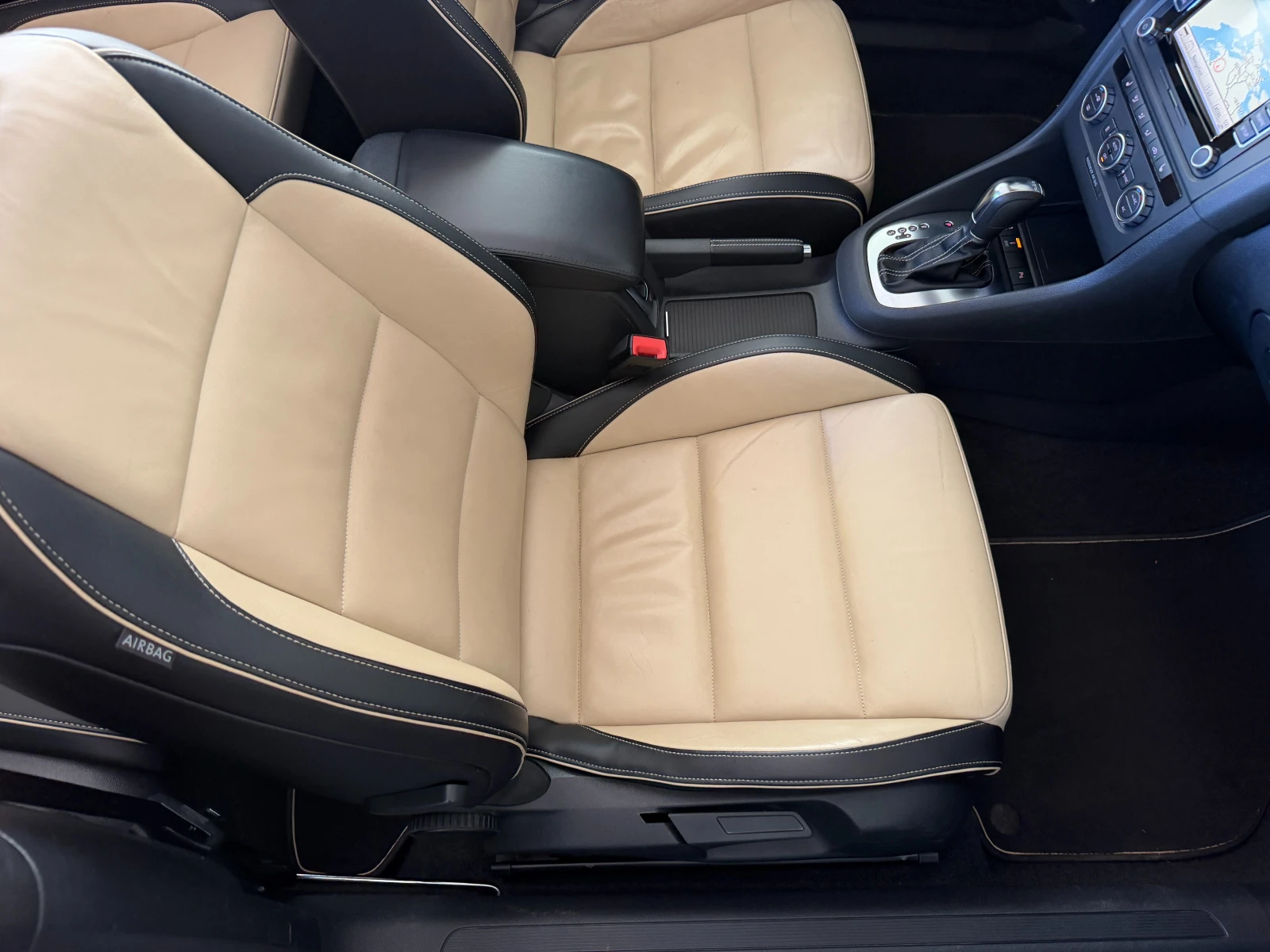 VW Golf VI Cabriolet 2.0 TDI Highline, снимка 14 - Автомобили и джипове - 56326281