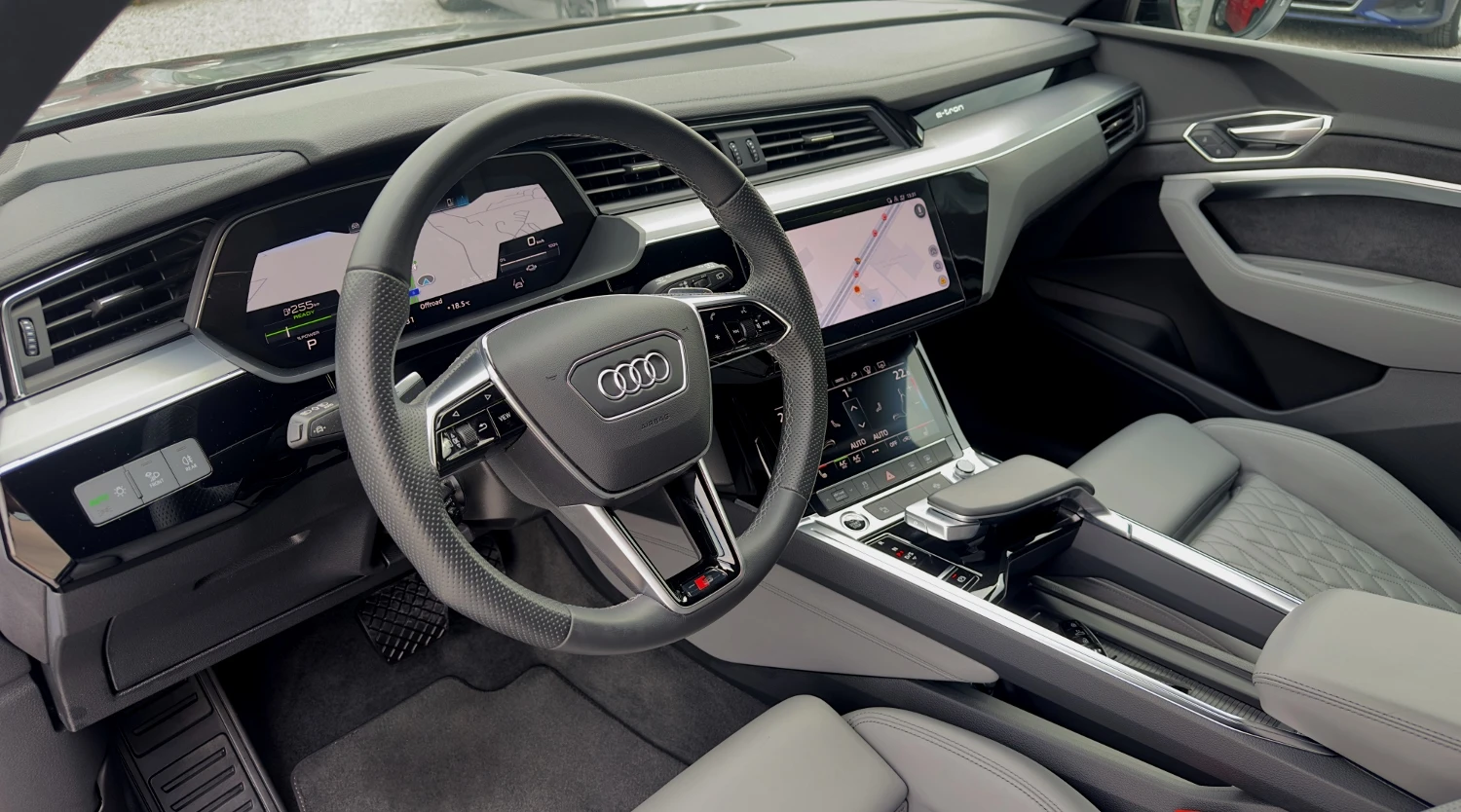 Audi E-Tron 55 SLine Softclose Headup Distronic Keyless Matrix, снимка 6 - Автомобили и джипове - 56631783