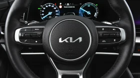 Kia Sportage 1.6 T-GDi Plug-in Hybrid Executive 4x4 Automatic, снимка 9