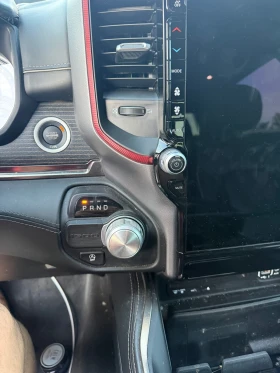 Dodge RAM 1500 Limited 5.7 Hemi, снимка 11