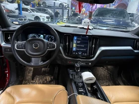 Volvo XC60 Momentum  CARFAX, снимка 9
