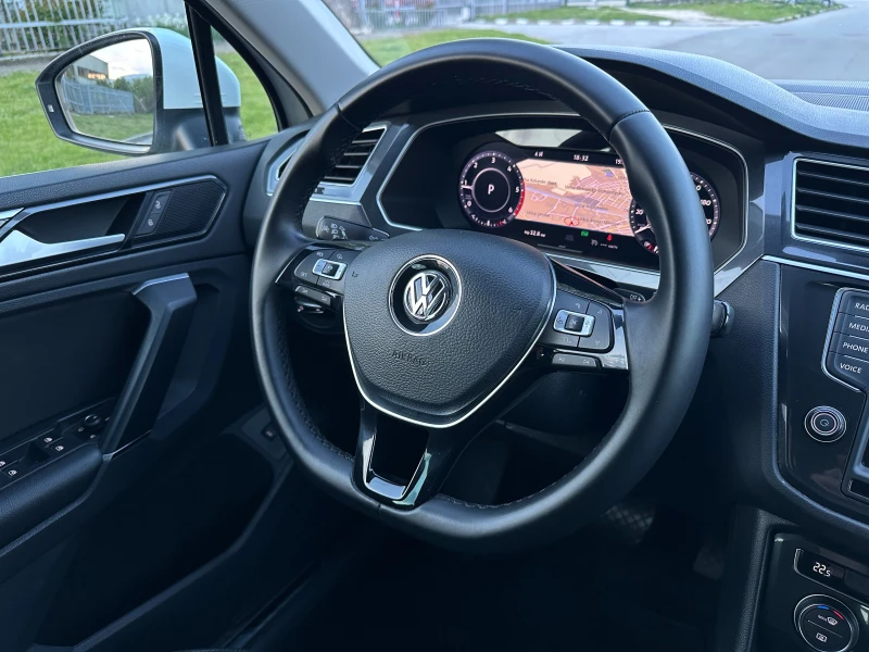 VW Tiguan 2.0TDI 190кс 4MOTION 164 000км. DISTRONIC KEYLESS, снимка 12 - Автомобили и джипове - 49960366