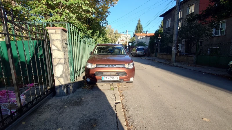 Mitsubishi Outlander 4N14, снимка 3 - Автомобили и джипове - 52111153