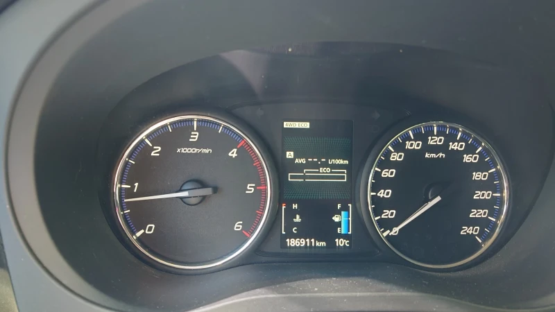 Mitsubishi Outlander 4N14, снимка 5 - Автомобили и джипове - 52111153