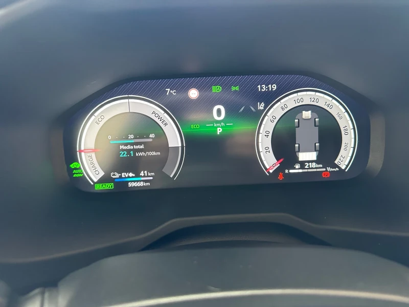 Toyota Rav4 Plug-In* Style, снимка 11 - Автомобили и джипове - 53111315