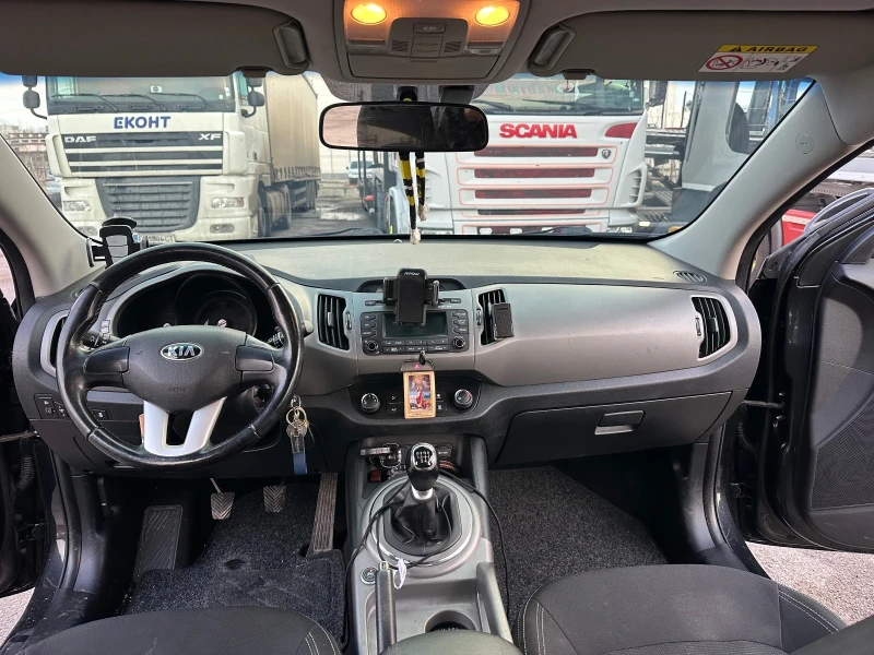 Kia Sportage, снимка 8 - Автомобили и джипове - 53213246