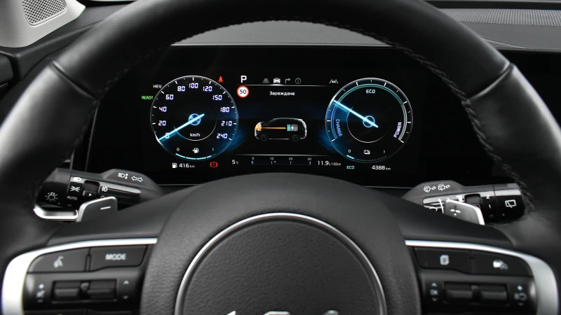 Kia Sportage 1.6 T-GDi Plug-in Hybrid Executive 4x4 Automatic, снимка 12 - Автомобили и джипове - 53335057