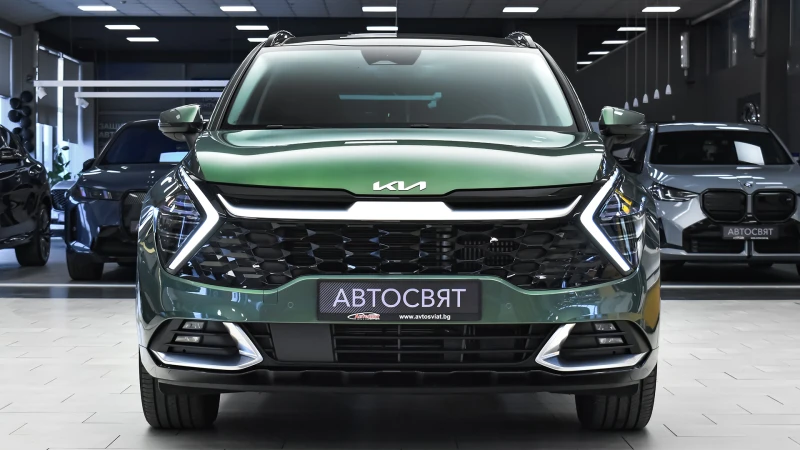 Kia Sportage 1.6 T-GDi Plug-in Hybrid Executive 4x4 Automatic, снимка 2 - Автомобили и джипове - 53335057