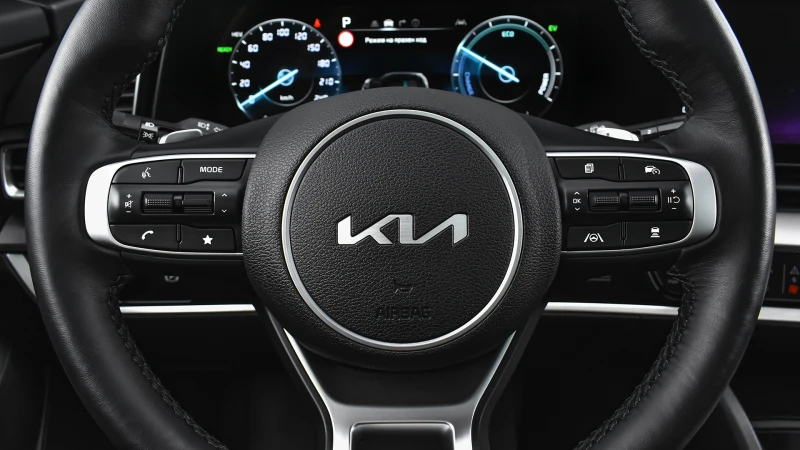 Kia Sportage 1.6 T-GDi Plug-in Hybrid Executive 4x4 Automatic, снимка 9 - Автомобили и джипове - 53335057