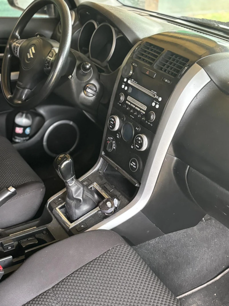 Suzuki Grand vitara, снимка 4 - Автомобили и джипове - 53494008