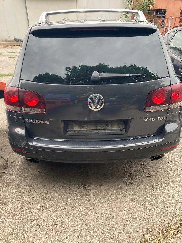 VW Touareg 5.0TDi, снимка 8 - Автомобили и джипове - 27095410