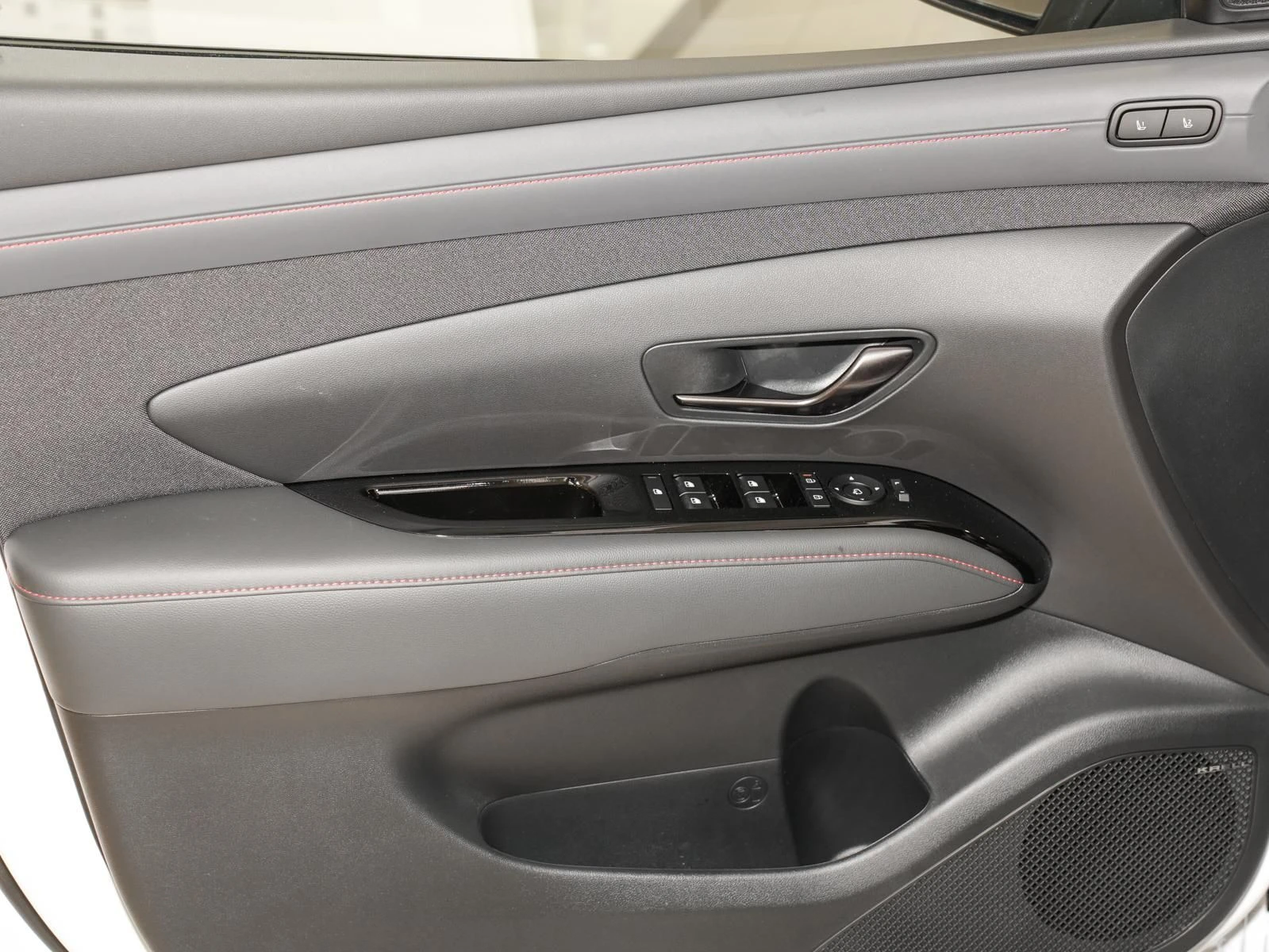 Hyundai Tucson !1.6PHEV/253HP/N-LINE/FACE-L/4X4/360/137vpr | Mobile.bg   17