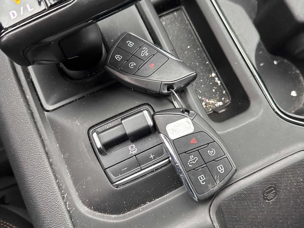 Gmc Sierra 2022 AT4 * CARFAX * ��� ������������ ������ | Mobile.bg � ����������� 10