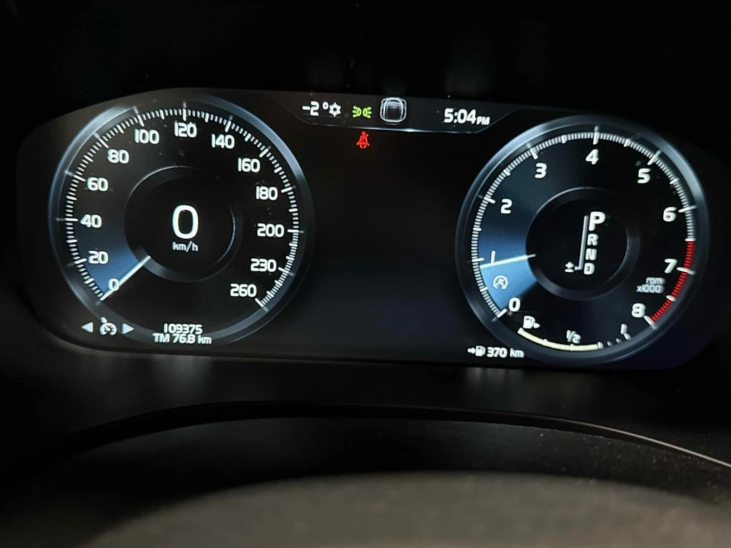 Volvo XC60 Momentum  CARFAX - изображение 8