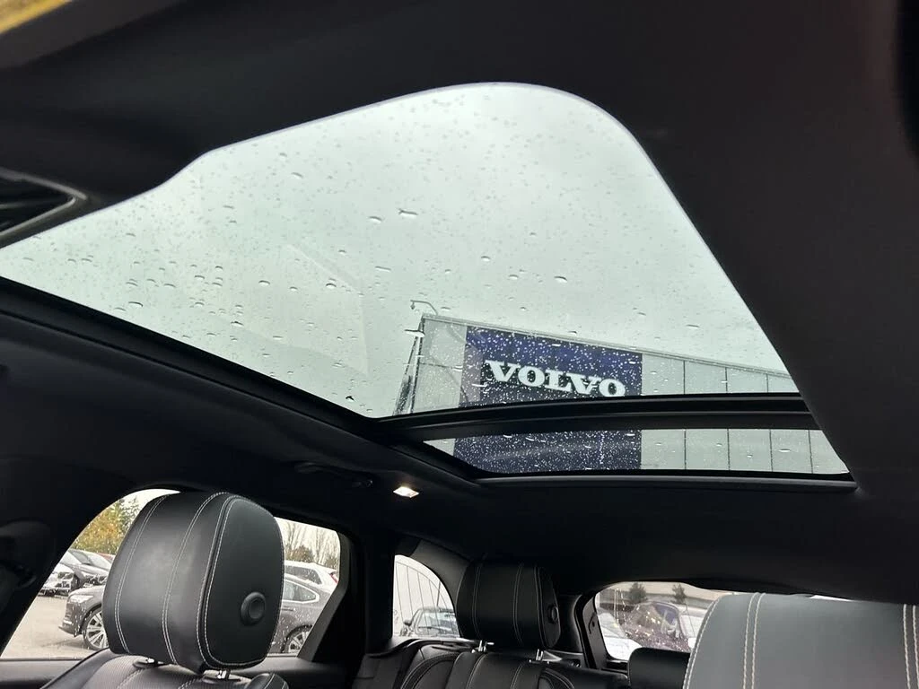 Land Rover Range Rover Velar, снимка 15 - Автомобили и джипове - 53783384