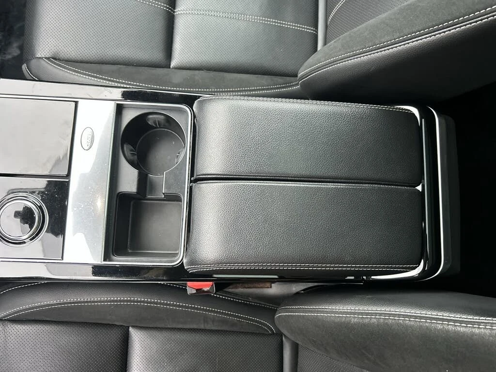 Land Rover Range Rover Velar, снимка 13 - Автомобили и джипове - 53783384