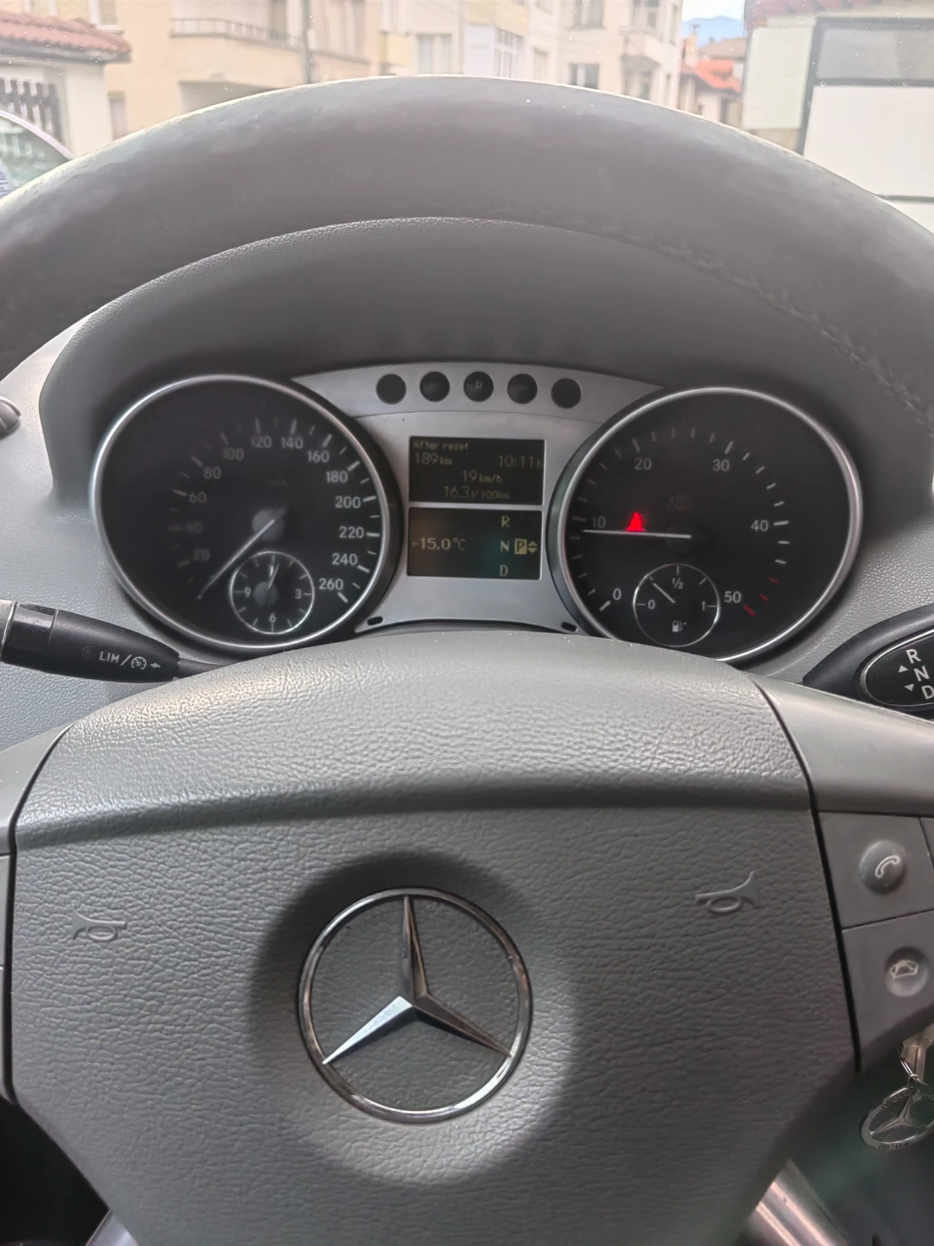 Mercedes-Benz ML 320, снимка 11 - Автомобили и джипове - 54269863