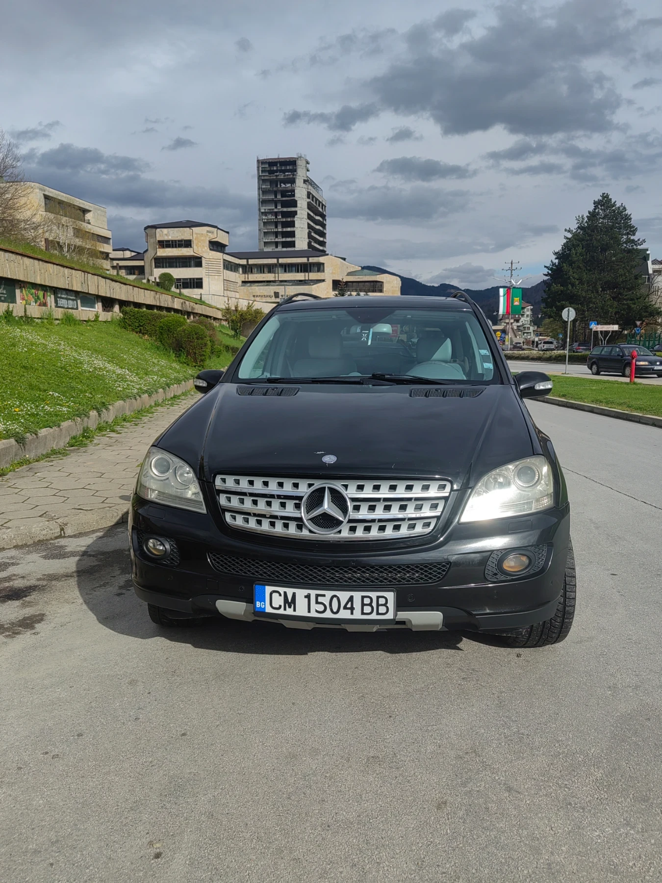 Mercedes-Benz ML 320, снимка 2 - Автомобили и джипове - 54269863