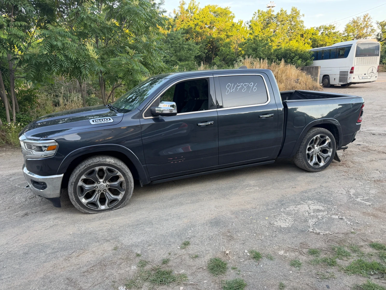 Dodge RAM 1500 Limited 5.7 Hemi, снимка 2 - Автомобили и джипове - 54839945