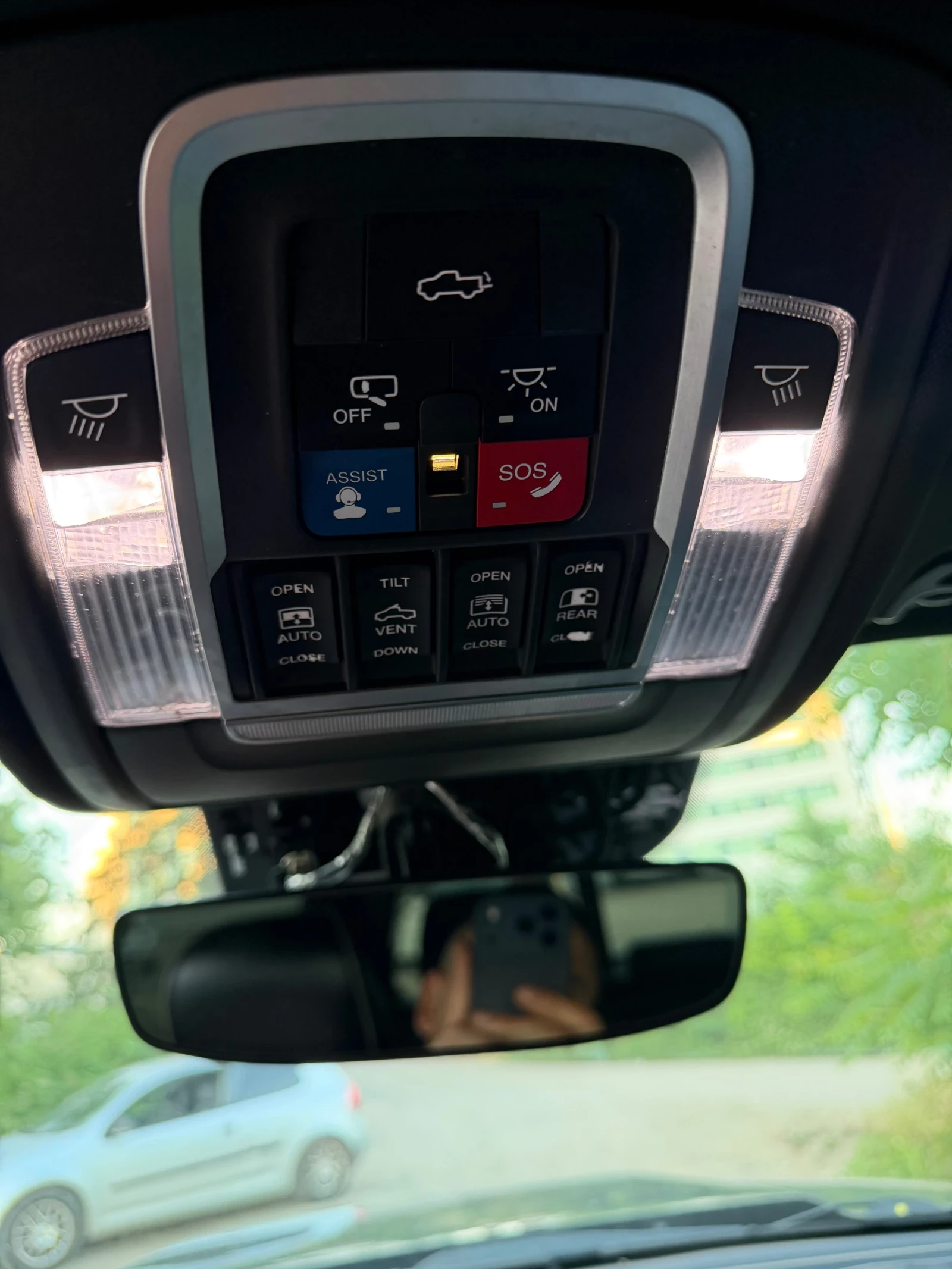 Dodge RAM 1500 Limited 5.7 Hemi, снимка 10 - Автомобили и джипове - 54839945