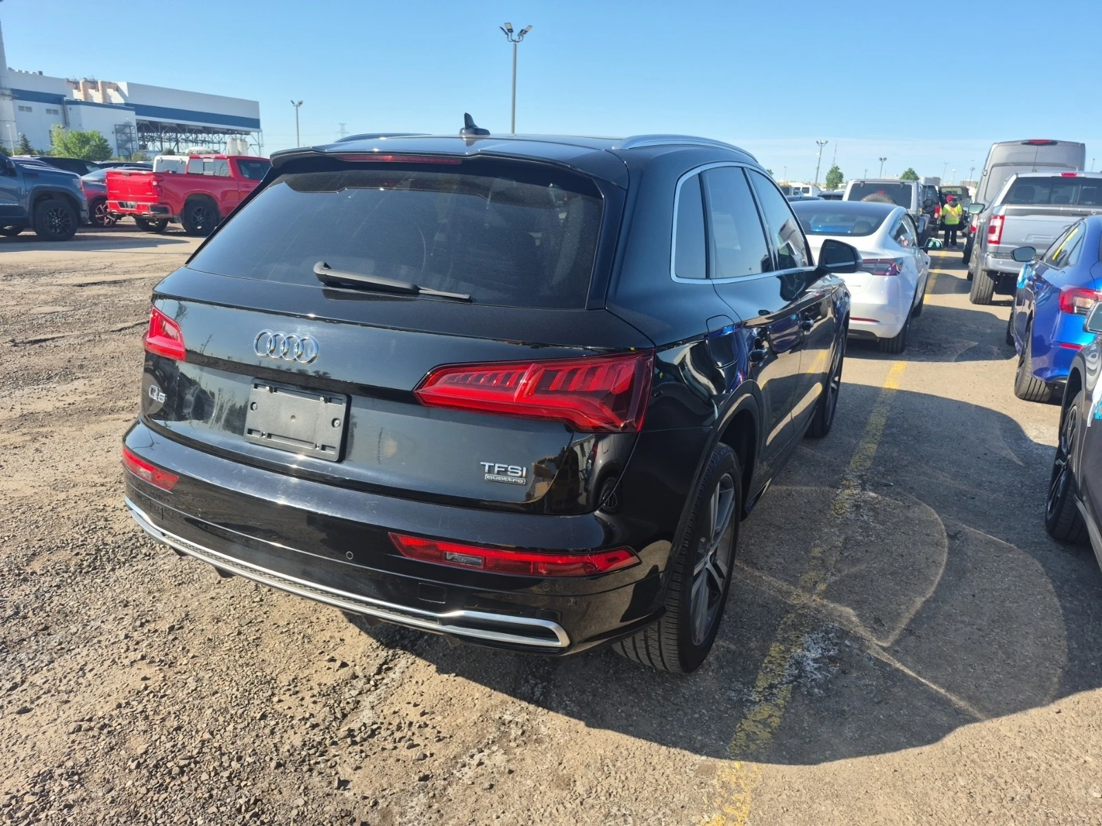 Audi Q5 * * CARFAX * * АВТО КРЕДИТ * * , снимка 4 - Автомобили и джипове - 54874444