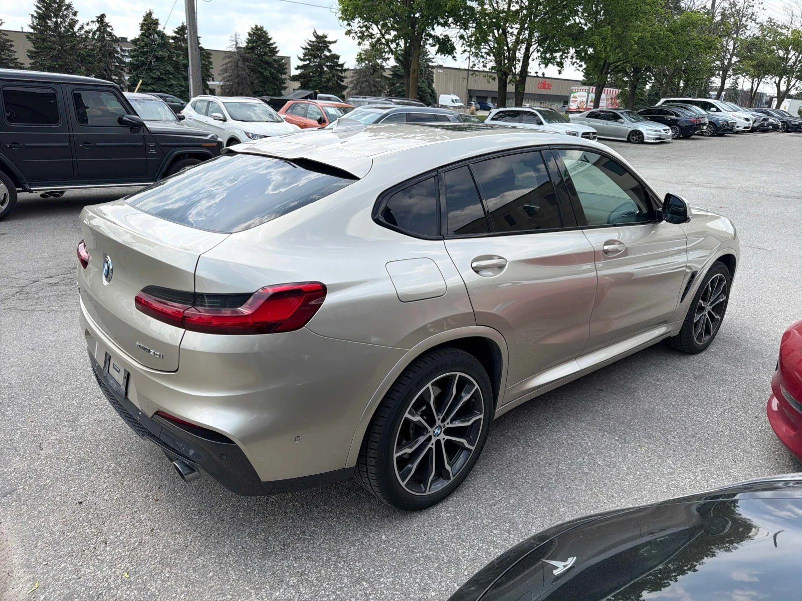 BMW X4 ДИСТРОНИК * ПОДГРЕВ * ПАНОРАМА * HARMAN KARDON, снимка 3 - Автомобили и джипове - 54934065