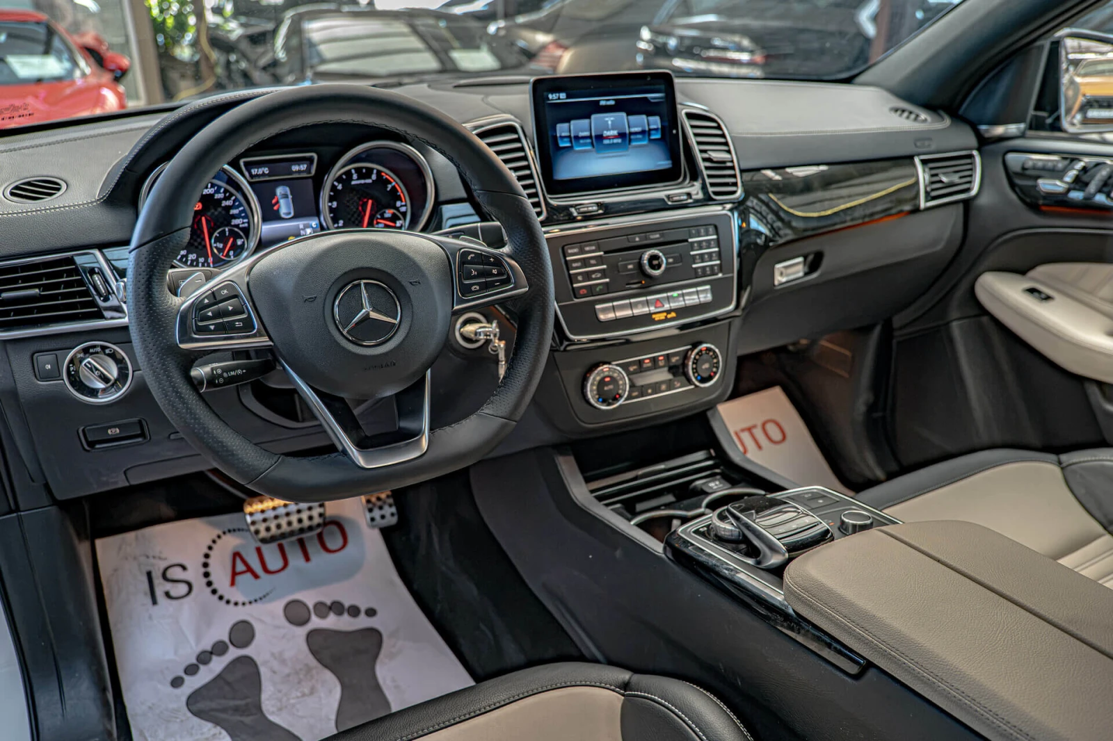 Mercedes-Benz GLE 43 AMG 4Matic/Soft Close/Harman Kardon/Kamera 360/Ambient, снимка 10 - Автомобили и джипове - 55568742